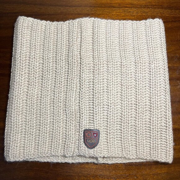 UGG Wool Chunky Knit Snood Scarf Boho Lagom Minimalist Granola Nature Winter - Picture 1 of 8